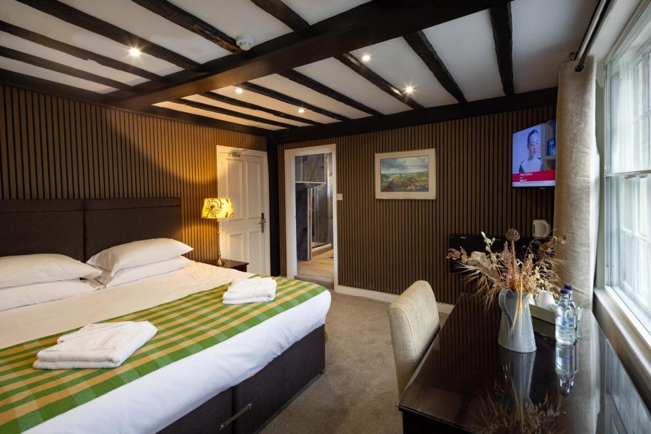 Whyte Harte Hotel Redhill  Ngoại thất bức ảnh