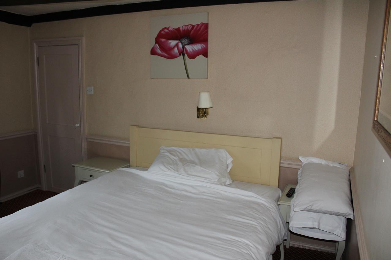 Whyte Harte Hotel Redhill  Ngoại thất bức ảnh